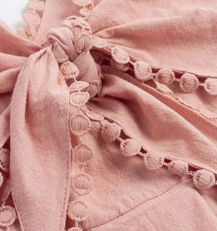 Vacation dress, wrapped breast skirt, female