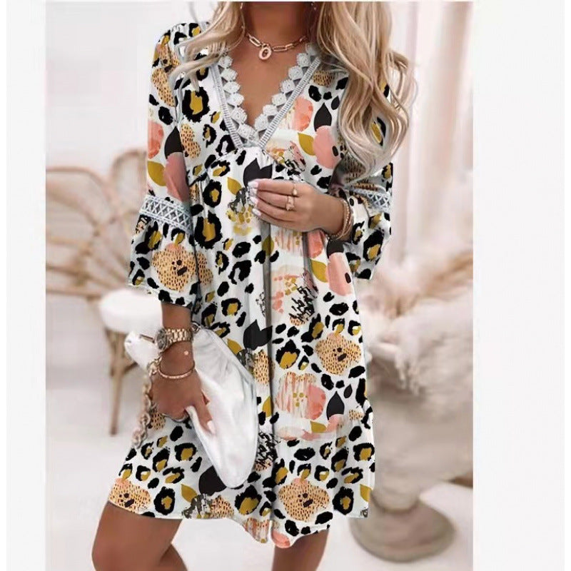 V-neck Printed Lace Stitching Casual Vacation Style Dress