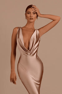 Mermaid Bridesmaid Dresses For Wedding Deep V Neck Satin Prom Dress Long Formal Evening Gowns For Women